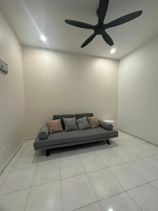 Minimalist Heaven Near Tmn Intan Rumah percutian