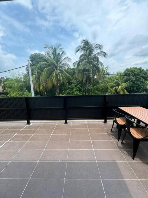 Minimalist Heaven Near Tmn Intan Rumah percutian *